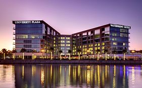 University Plaza Waterfront Hotel